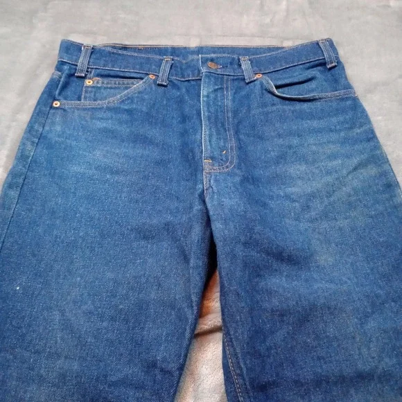Vintage Levis 509 Jeans Size 34 Red Batwing Paper Tag USA Made 100% Cotton Blue